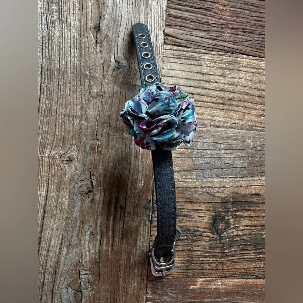 Floral Dog Collar with Multicolor Flower